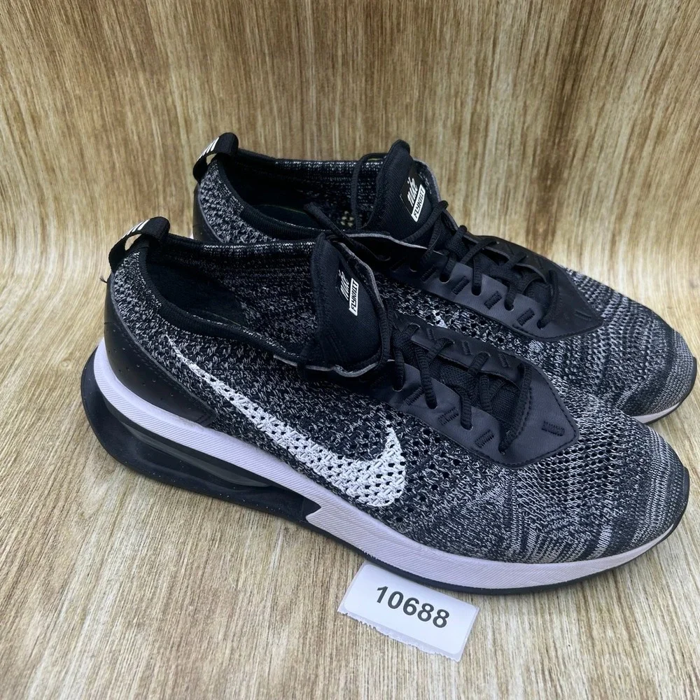 Nike Air Max Flyknit Racer Women's Size 9 Black White Oreo Sneakers DM9073-001